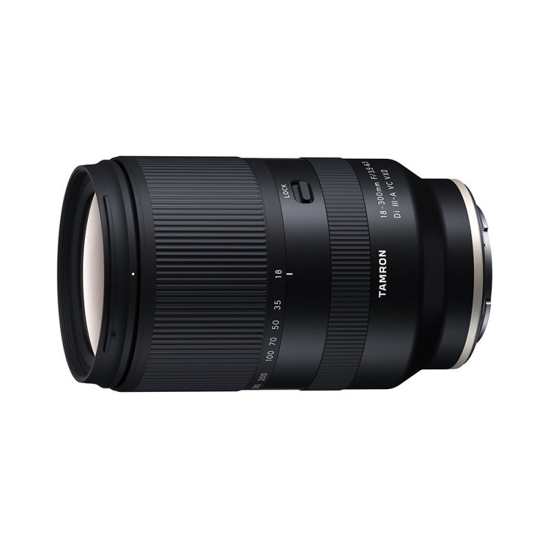 TAMRON 18-300 mm f/3,5-6,3 DI III-A VC VXD Sony E (APS-C)